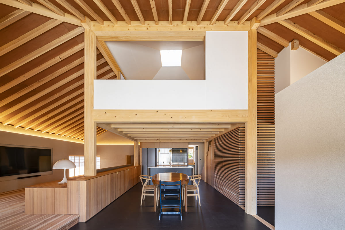 徳王子のいえ-内観-